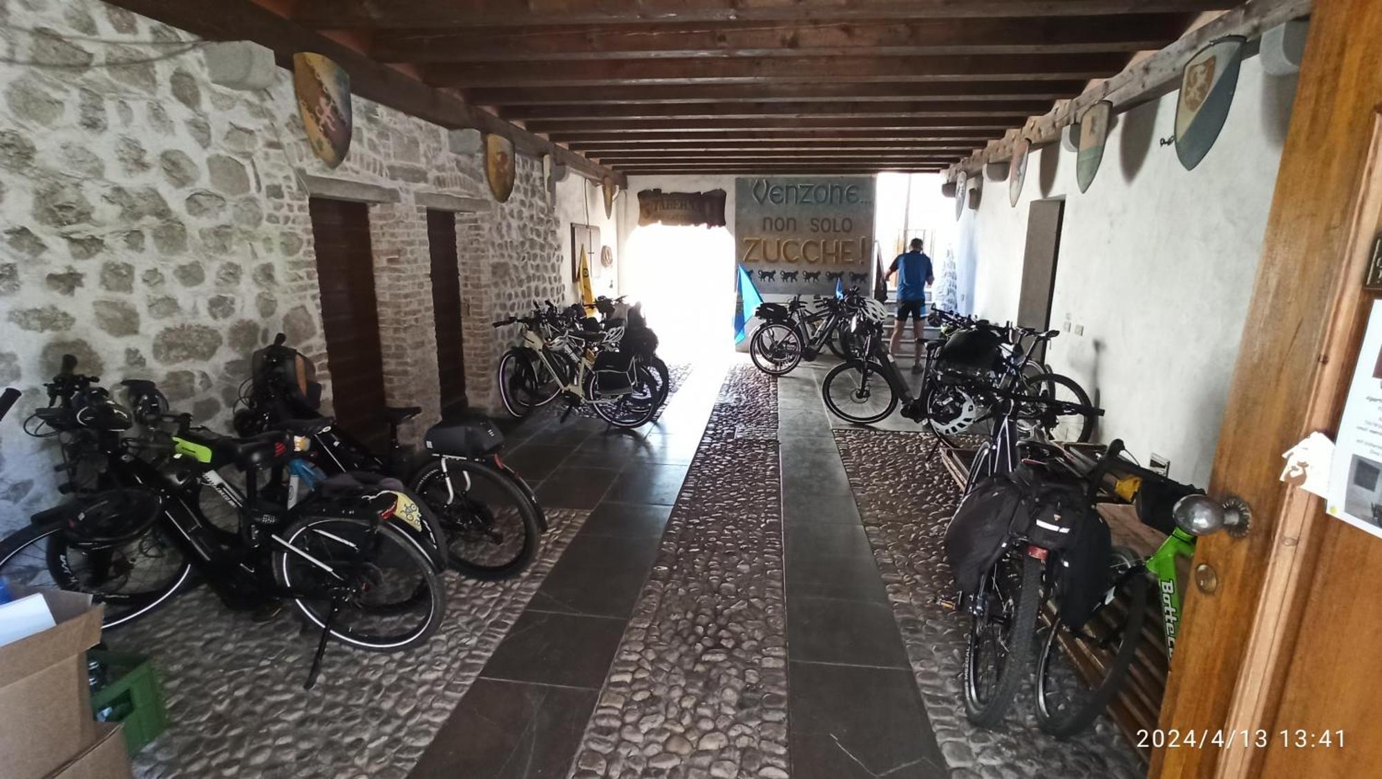 Appartamento Taverna Gattolini Venzone Ngoại thất bức ảnh